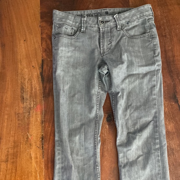 Jeans - Picture 2 of 5